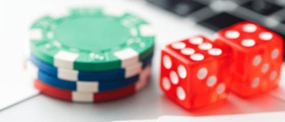 Online póker vs standard póker – mi a különbség?